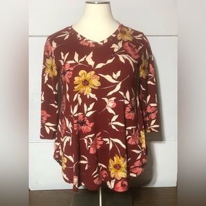 Lildy women’s L-XL women’s 3/4 length sleeve tropical look top. 30” L 21” p2p